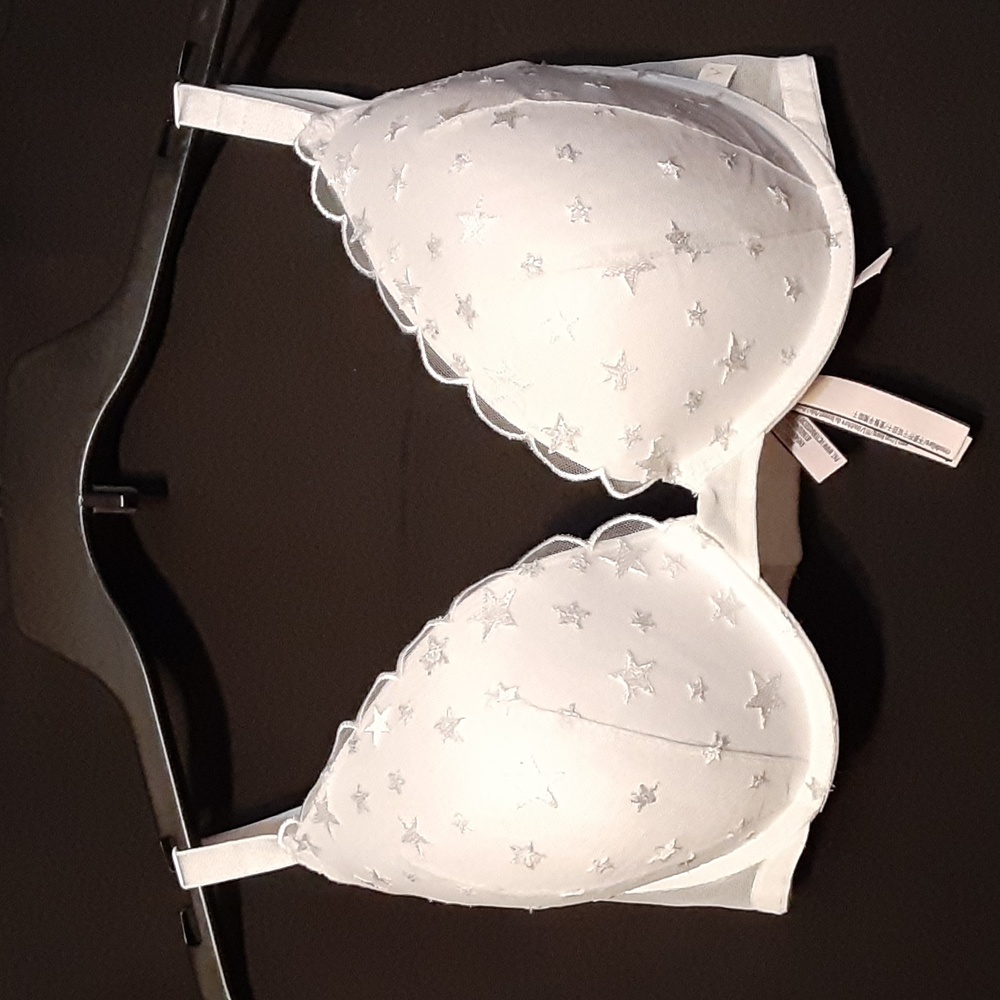 Victoria's Secret Push Up Bra Women 36DD White Star Embroidery NWOT